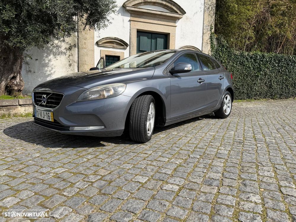 Volvo V40 - 2