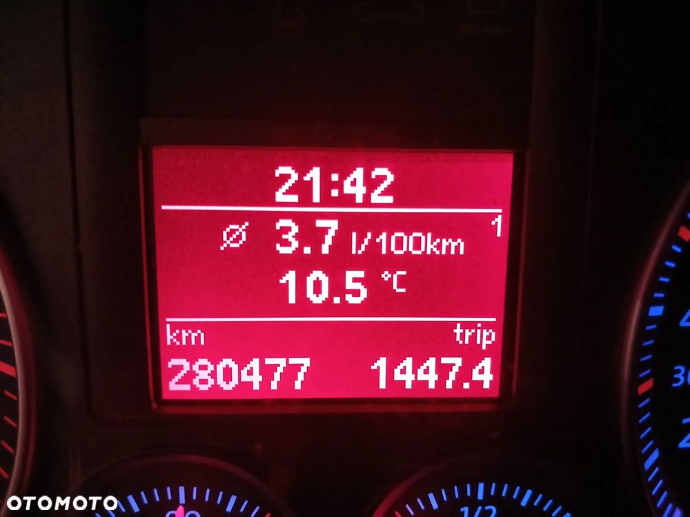 Volkswagen Golf 1.9 TDI DPF Tour Edition - 6