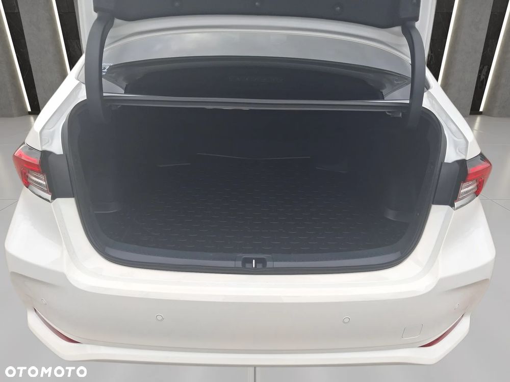Toyota Corolla 1.8 Hybrid Style - 17