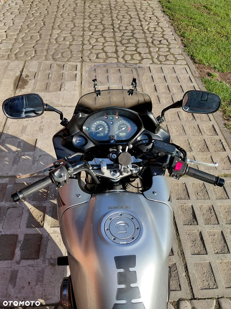 Honda CBF - 19