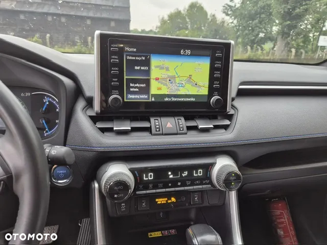 Toyota RAV4 - 9