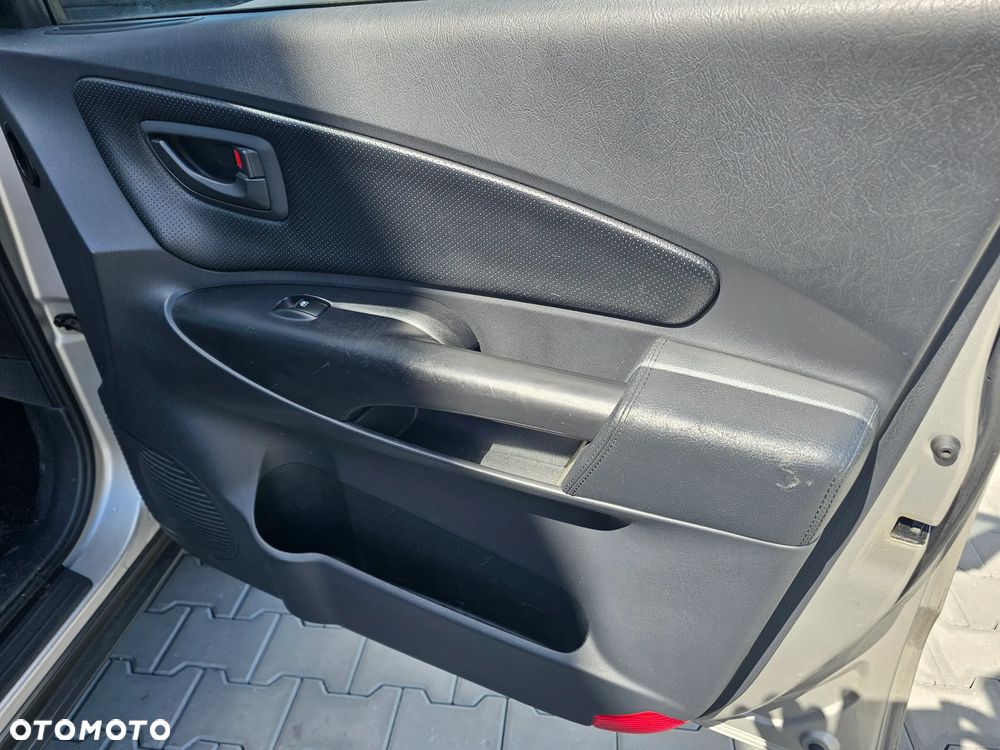 Hyundai Tucson 2.0 CRDi VGT 2WD Automatik GLS - 30