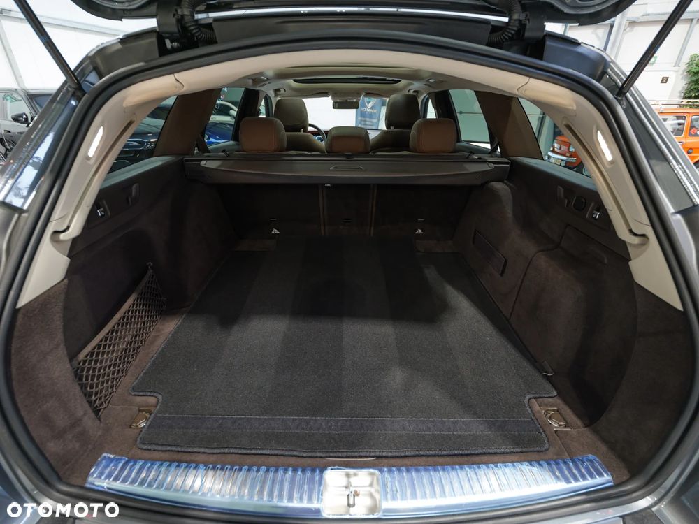 Mercedes-Benz Klasa E 220 d 4-Matic All-Terrain - 39