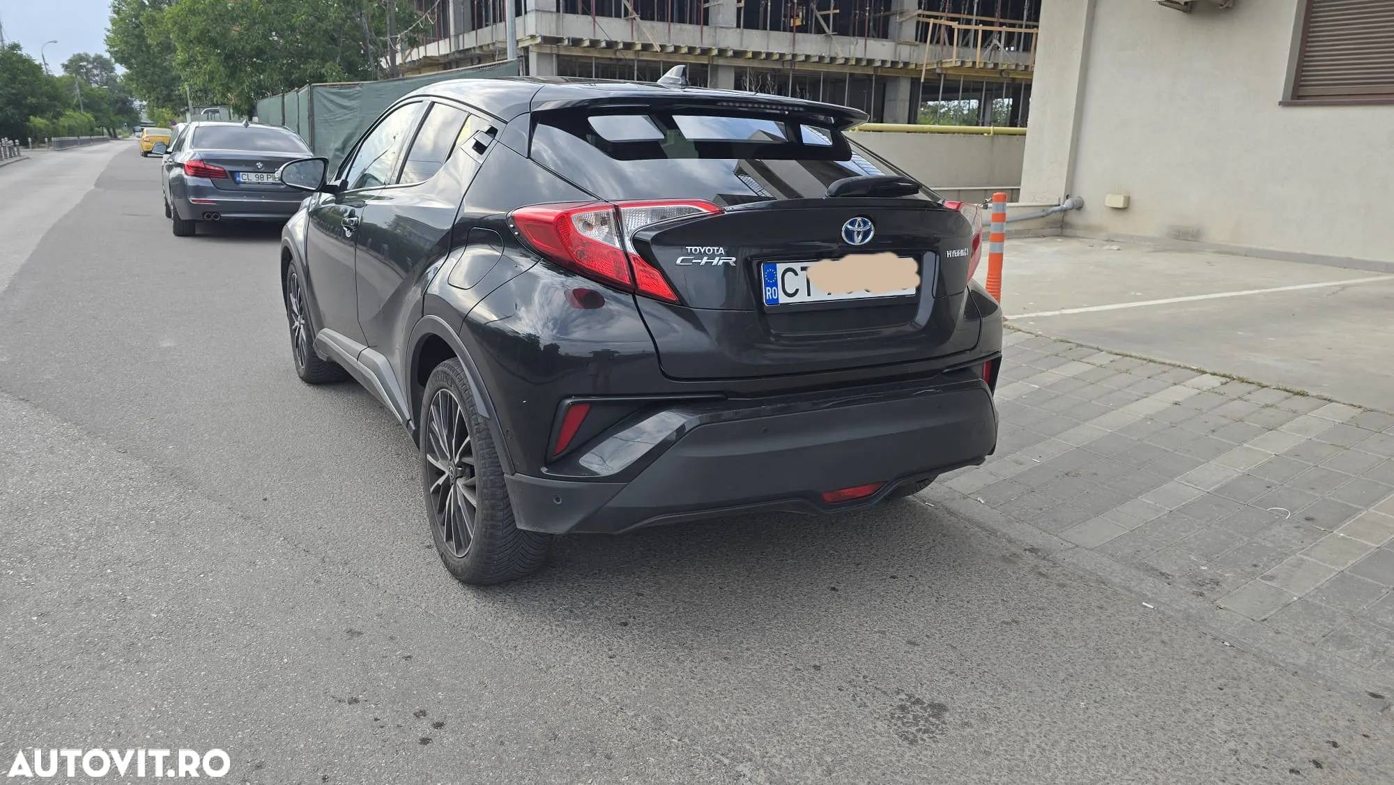 Toyota C-HR Hybrid Business-Edition - 4