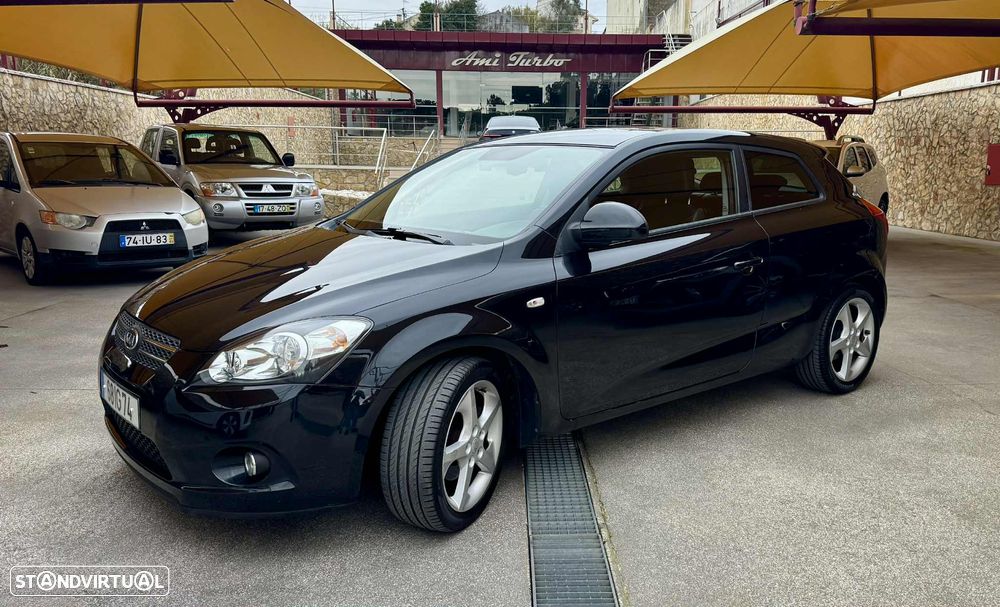 Kia Ceed S Coupé 1.6 CRDi EX
