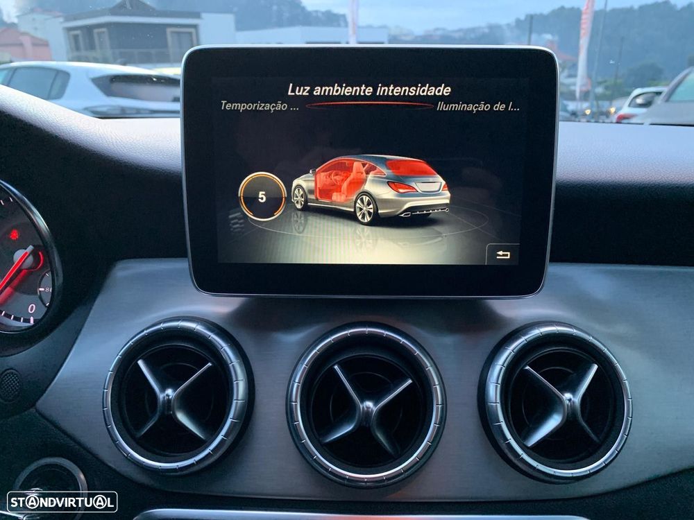 Mercedes-Benz CLA 180 - 25