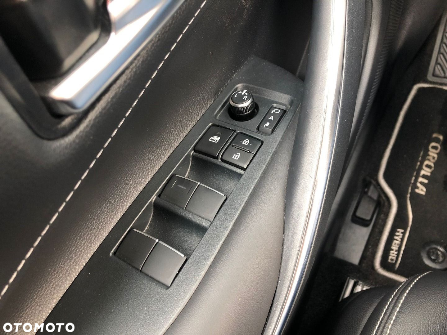 Toyota Corolla - 33