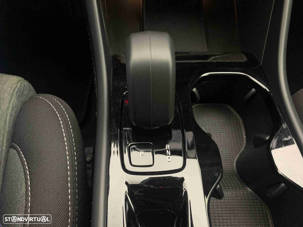 Volvo XC 40 2.0 B3 Plus Dark - 12