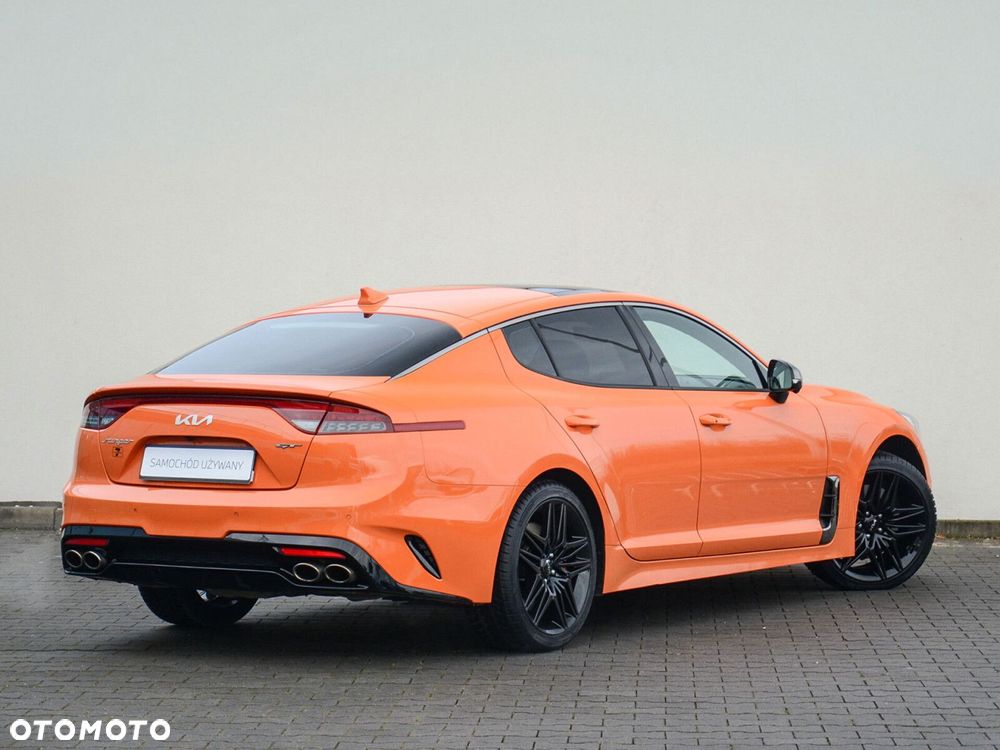 Kia Stinger - 2