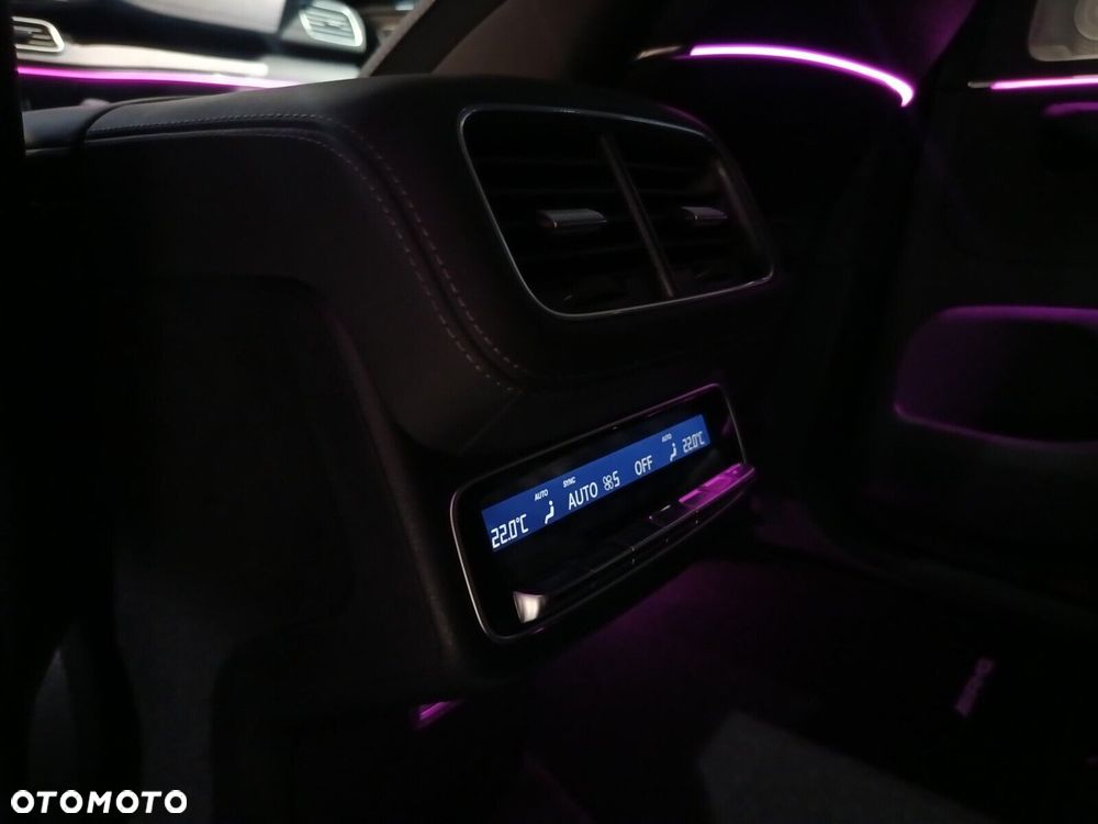 Mercedes-Benz GLS - 18