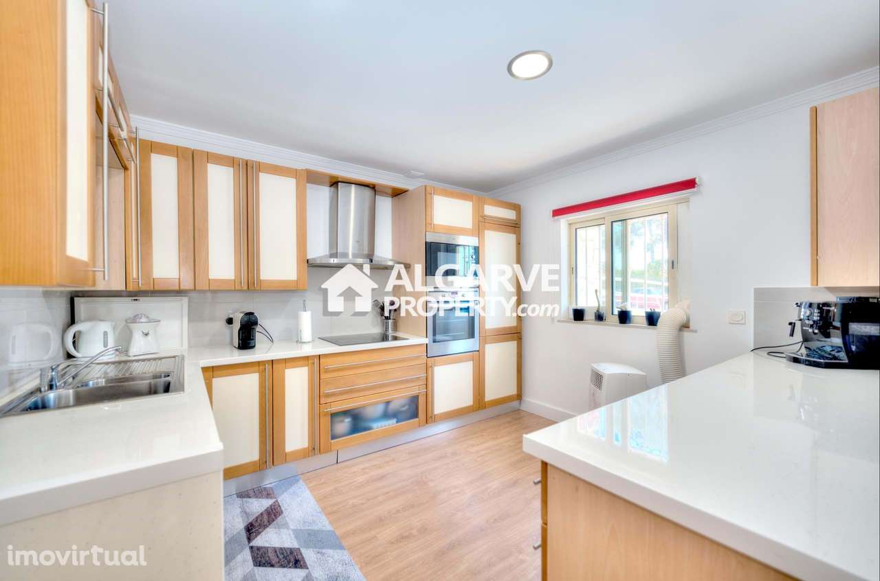 Excelente moradia V4 próxima da Marina de Vilamoura, Algarve - Grande imagem: 4/38