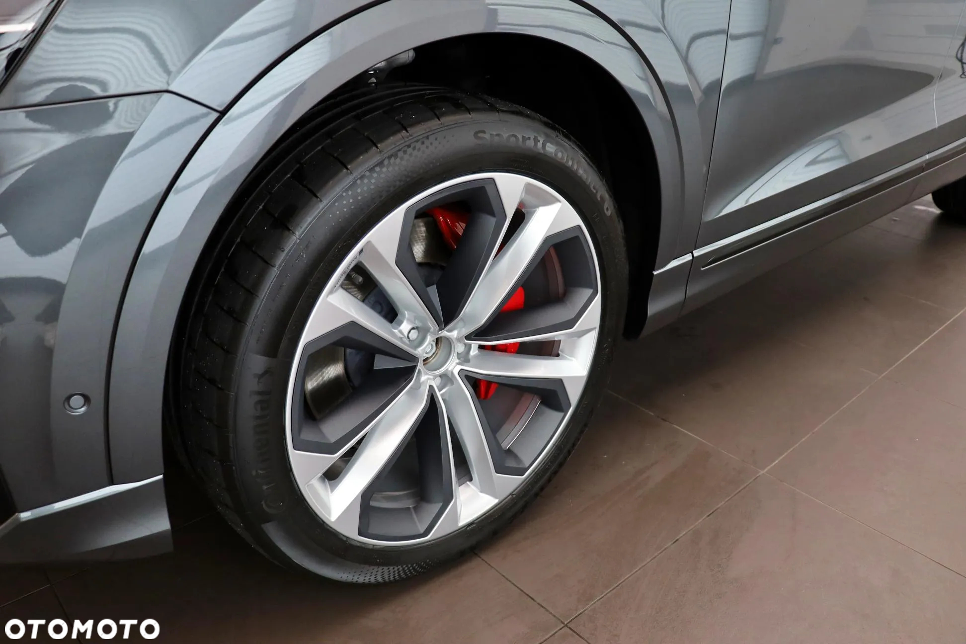 Audi Q8 - 12