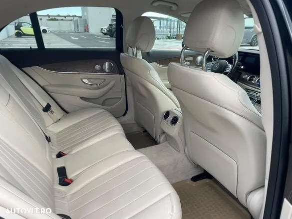 Mercedes-Benz E - 15