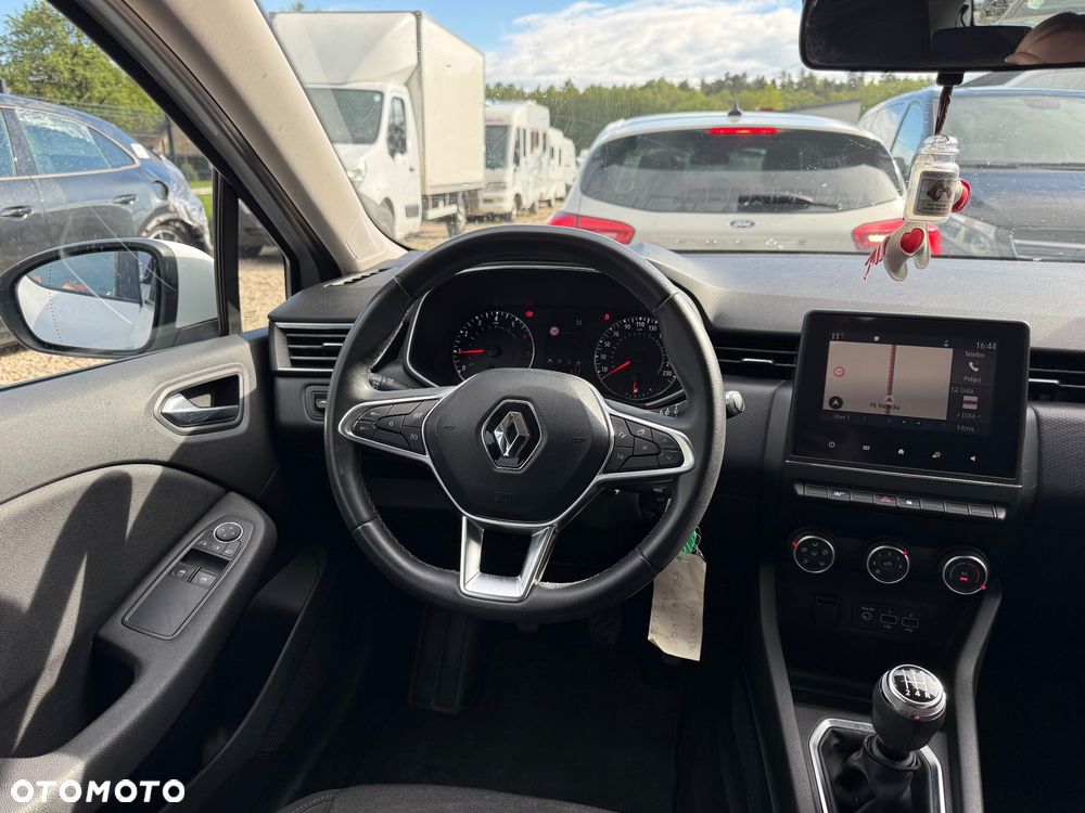 Renault Clio - 11