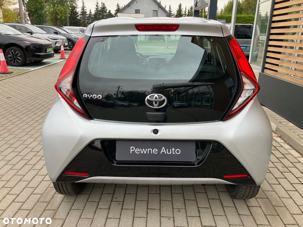 Toyota Aygo x-play - 6