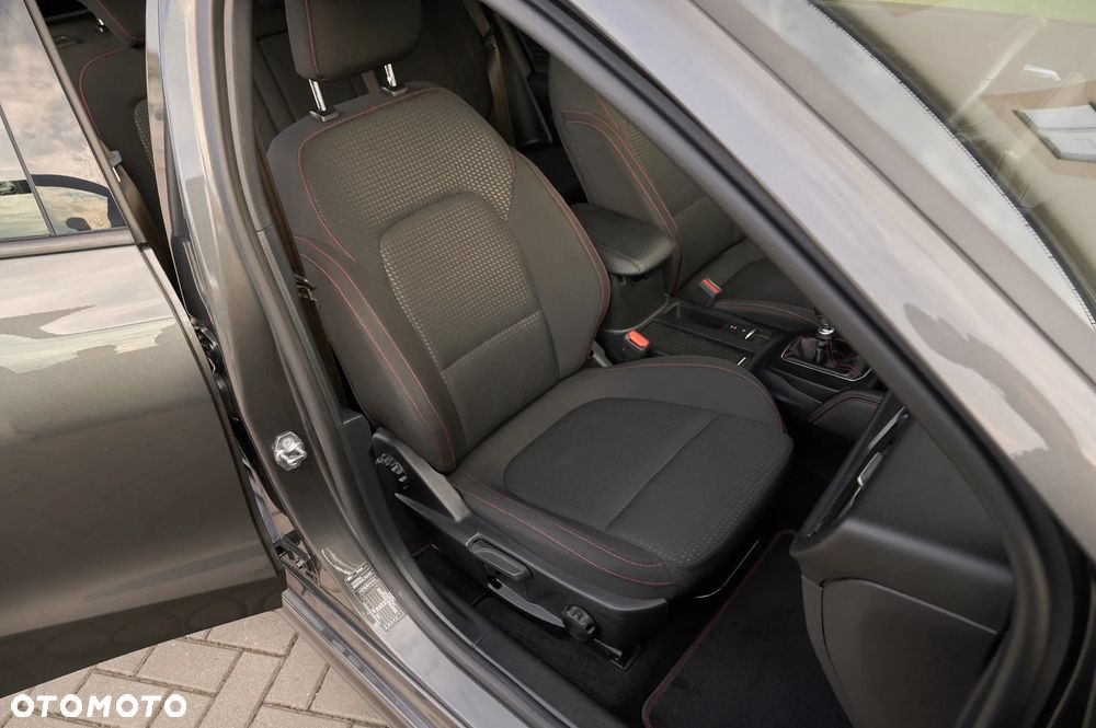 Ford Focus 1.5 EcoBlue Start-Stopp-System ST-LINE X - 29