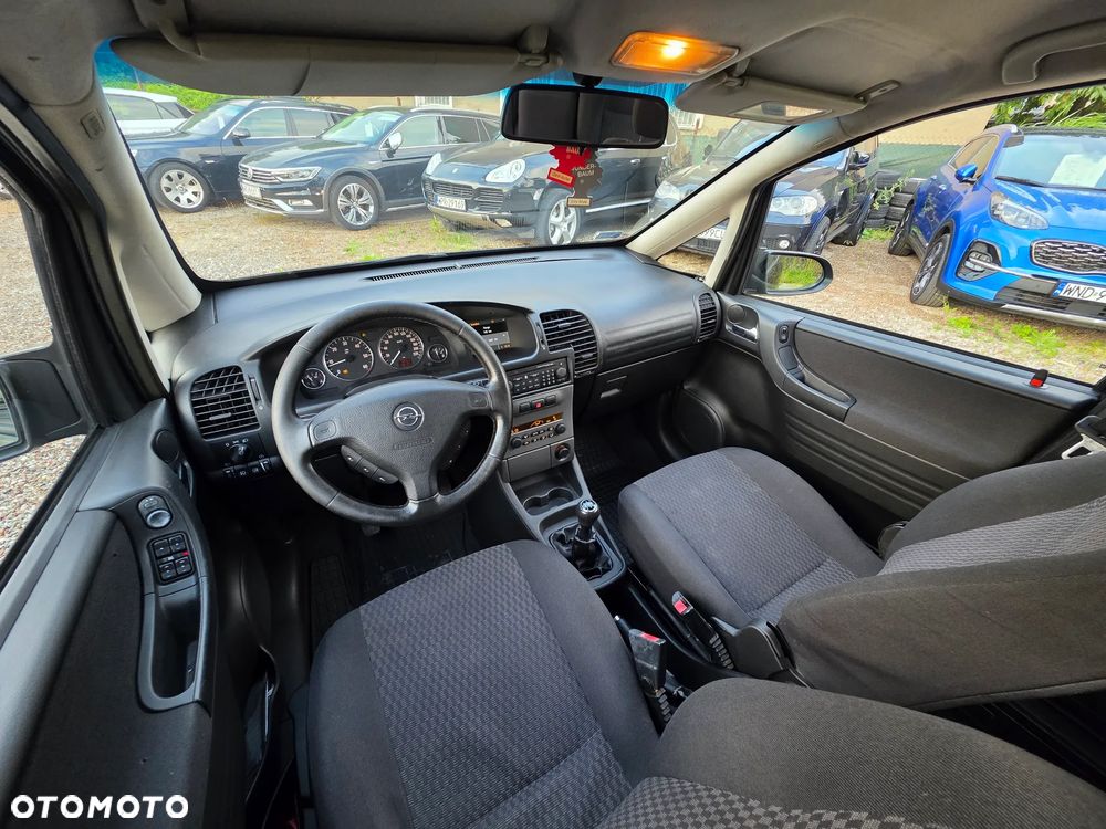 Opel Zafira 2.0 DTI Njoy - 10