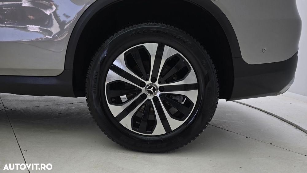 Mercedes-Benz GLC - 21