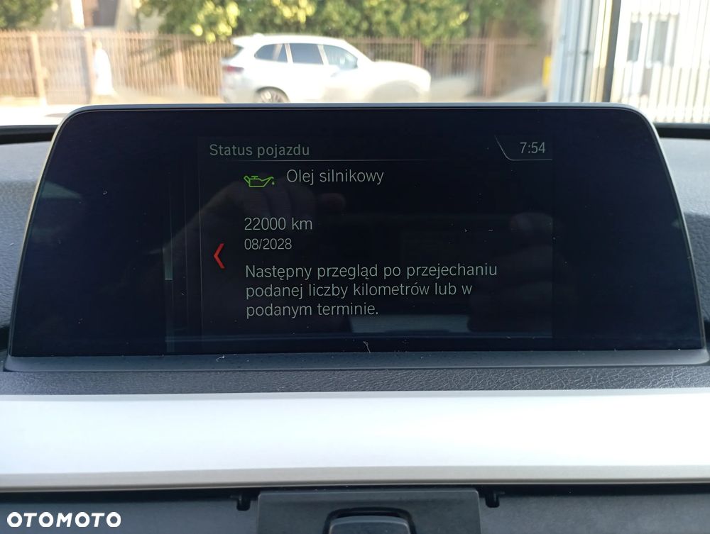 BMW Seria 3 318i - 23