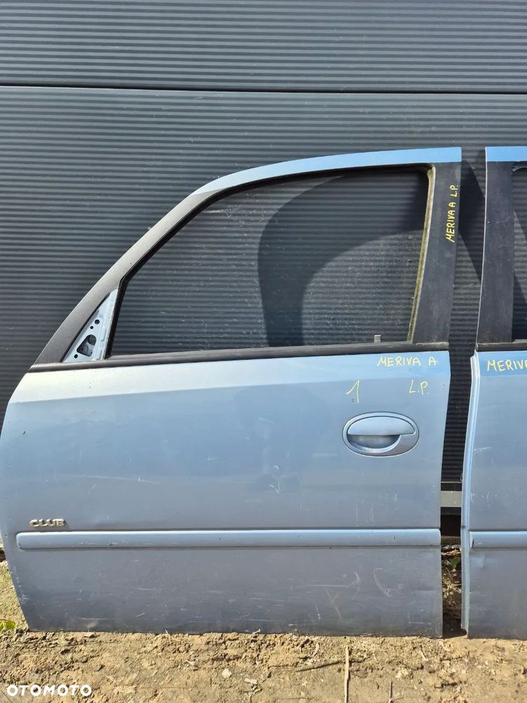 DRZWI OPEL MERIVA A - 2