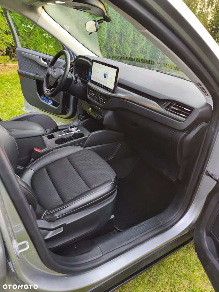 Ford Kuga - 18