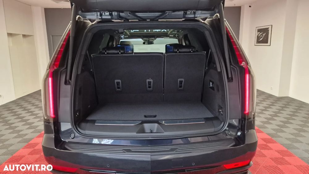 Cadillac Escalade 6.2 V8 AWD AT Premium - 28