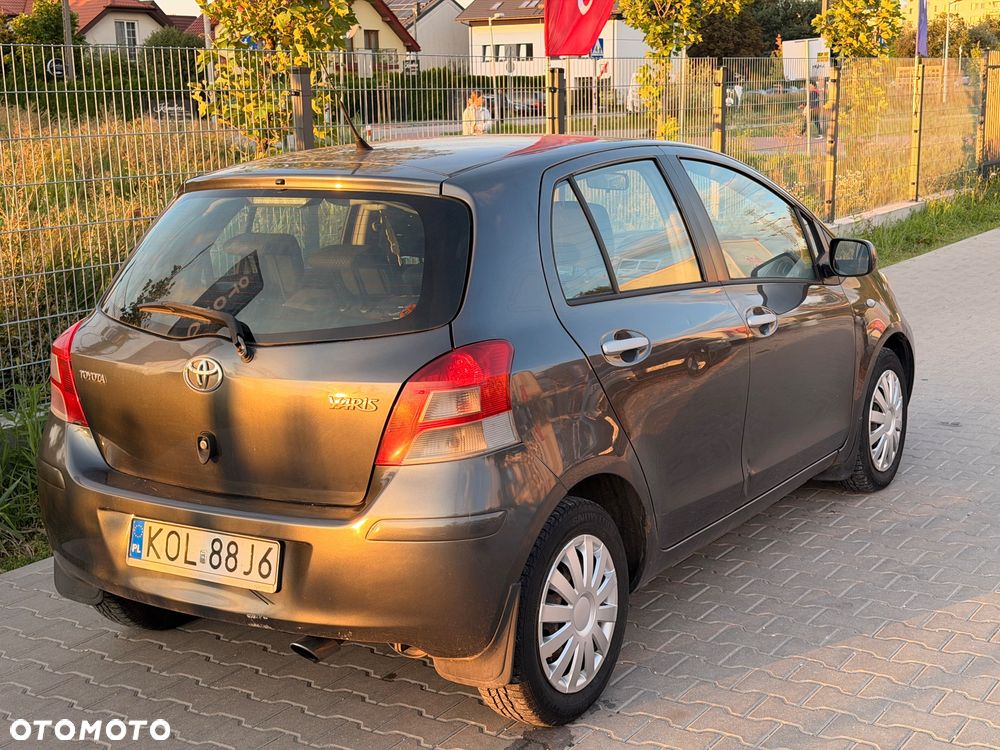Toyota Yaris 1.33 Sol - 12