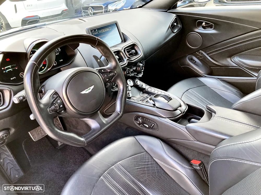 Aston Martin Vantage Coupe Standard - 21