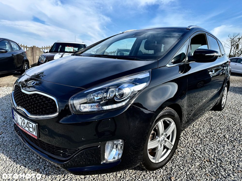 Kia Carens - 40