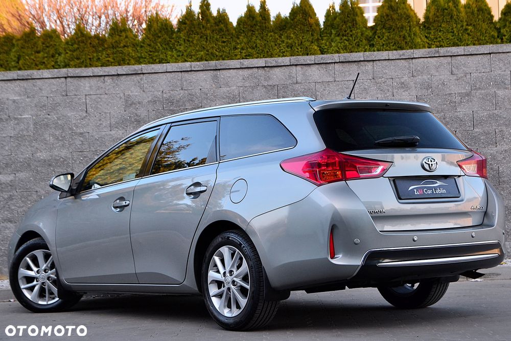 Toyota Auris 1.4 D-4D Premium - 7