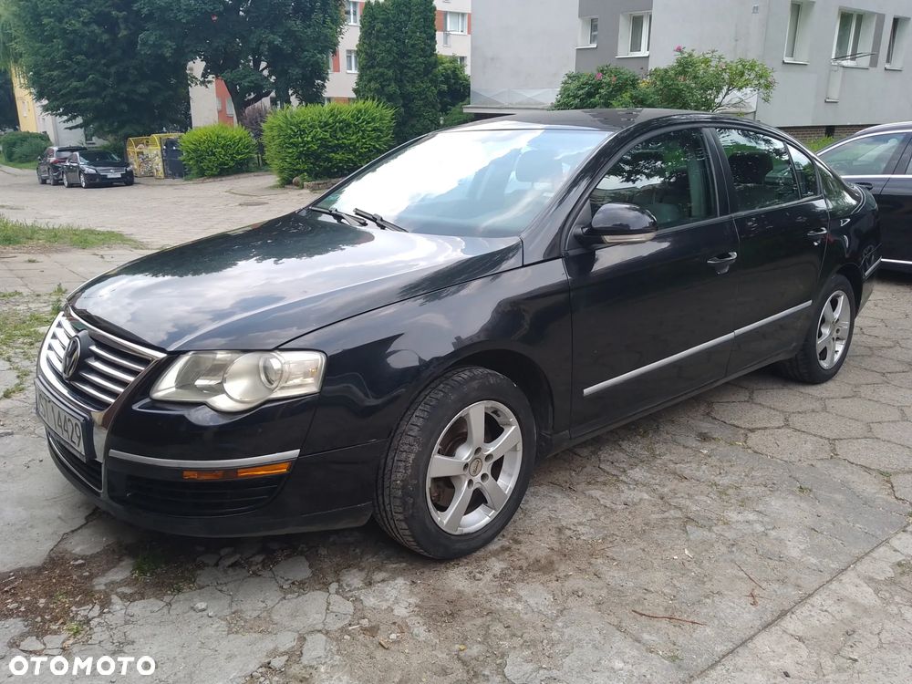 Volkswagen Passat 1.9 TDI Comfortline - 8