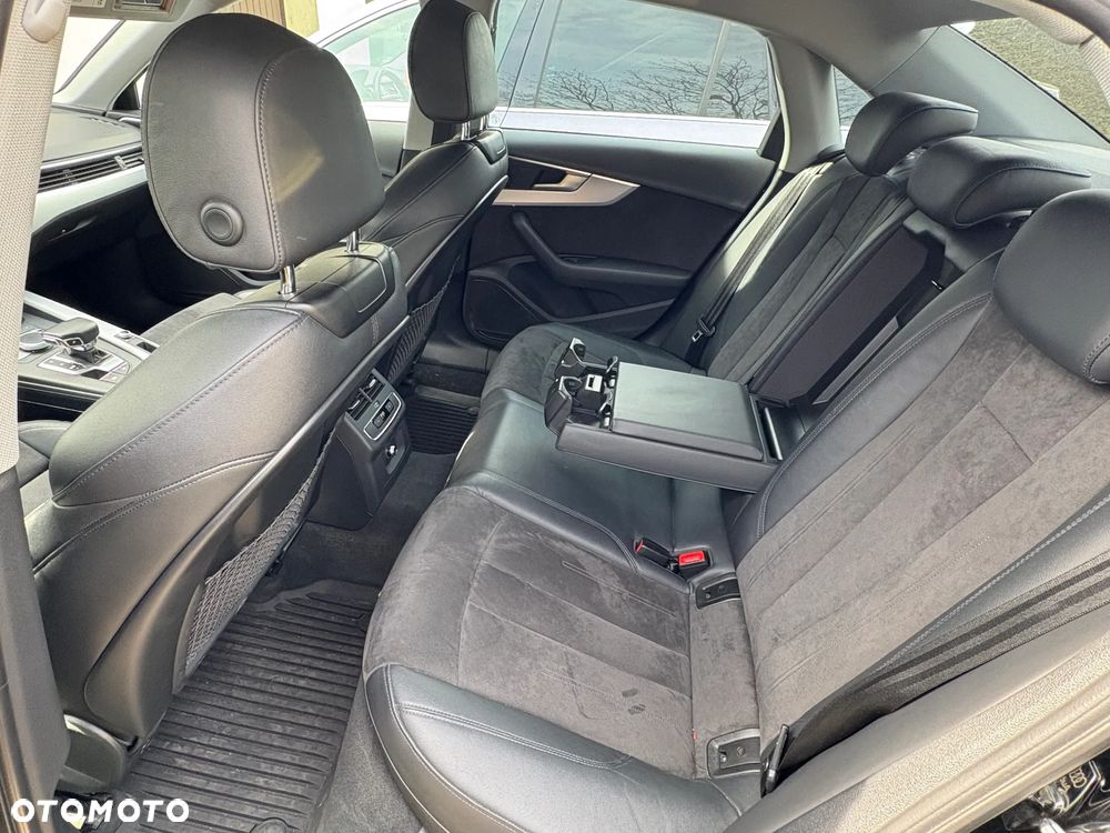 Audi A4 Limousine - 21