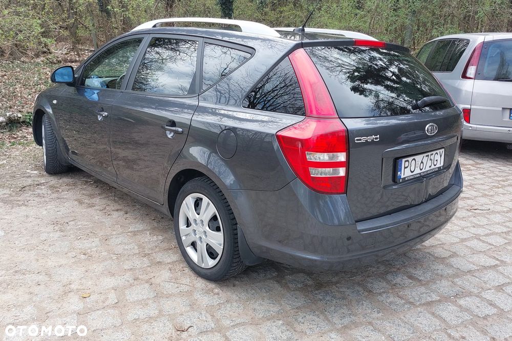 Kia Ceed 1.6 Crdi Optimum + - 17