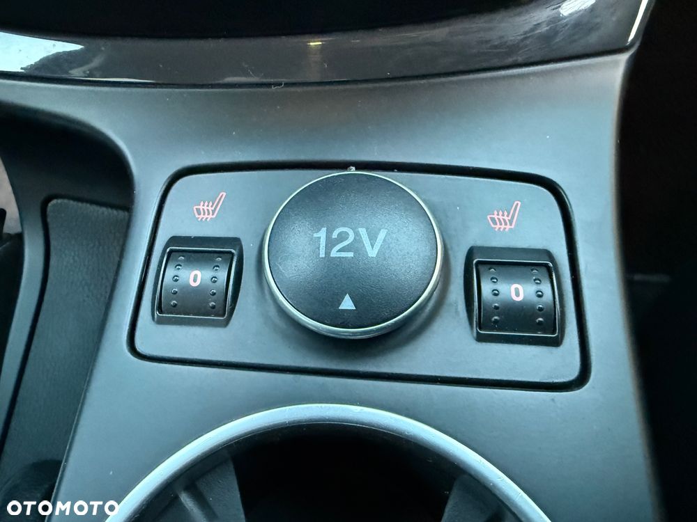 Ford Kuga 1.6 EcoBoost 2x4 Titanium - 16