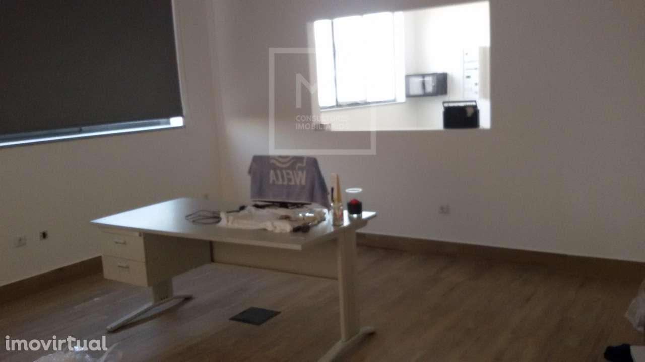 Fábrica/Indústria  Venda em Sangalhos,Anadia - Grande imagem: 3/13