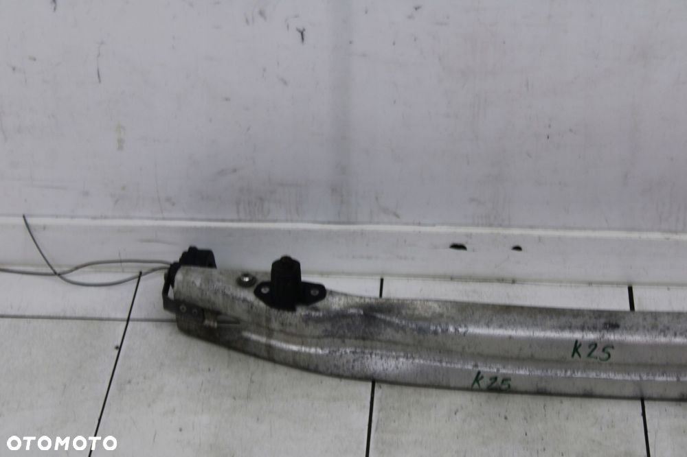 audi a4 b7 sedan 04r- belka zderzaka przód przednia - 2