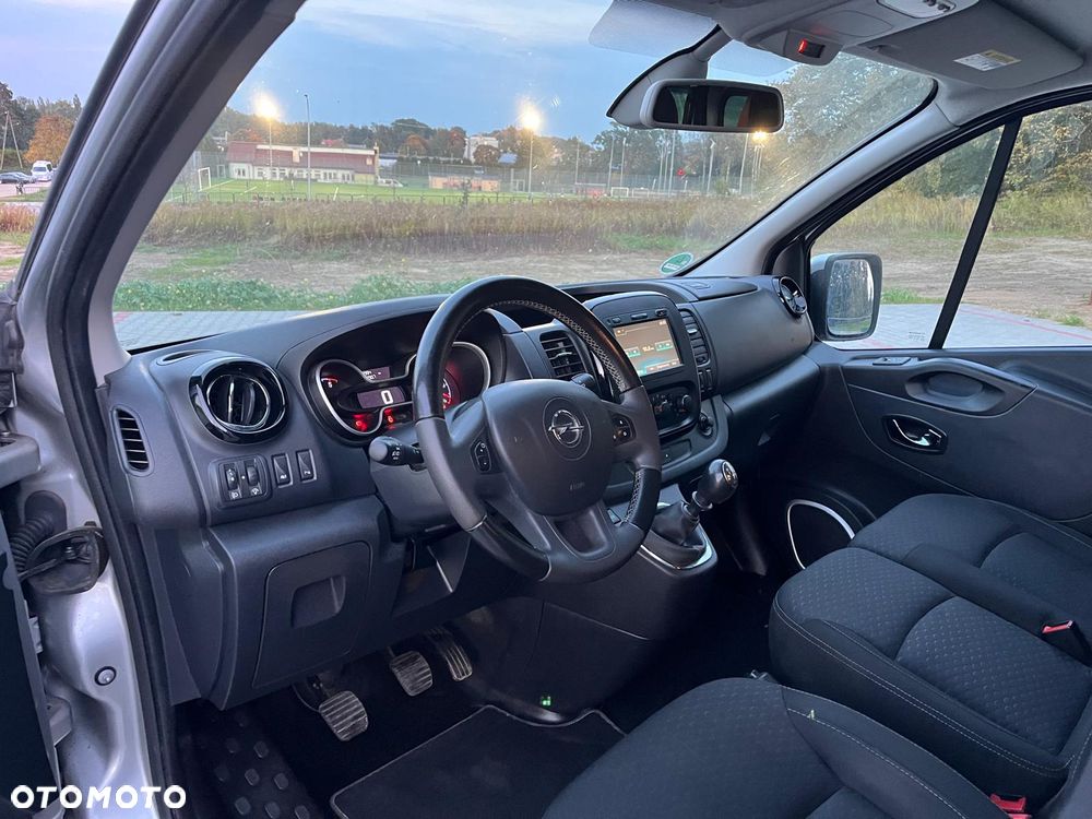 Opel Vivaro - 19