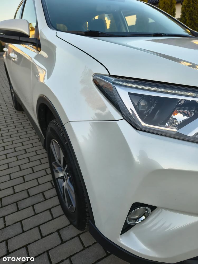 Toyota RAV4 - 22