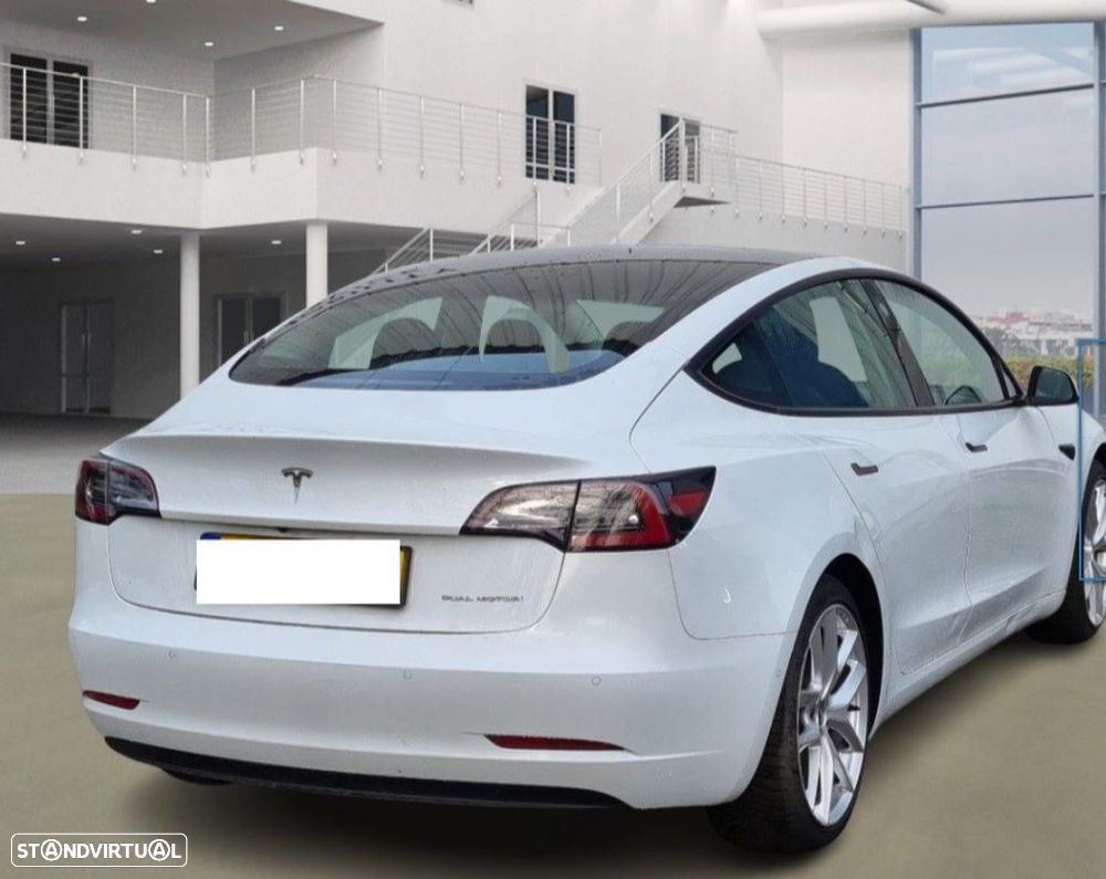 Tesla Model 3 Long-Range RWD - 4