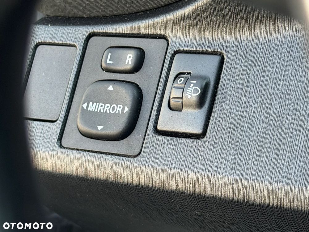 Toyota Yaris 1.33 VVT-i Comfort - 18