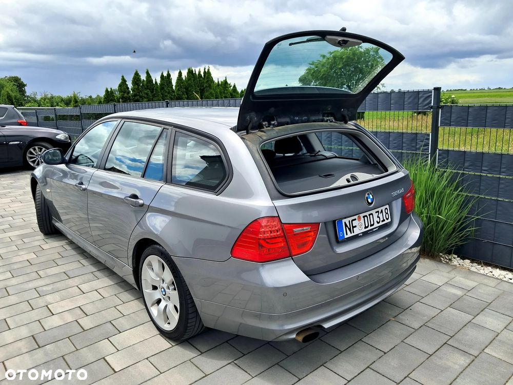 BMW Seria 3 318d DPF Edition Sport - 15