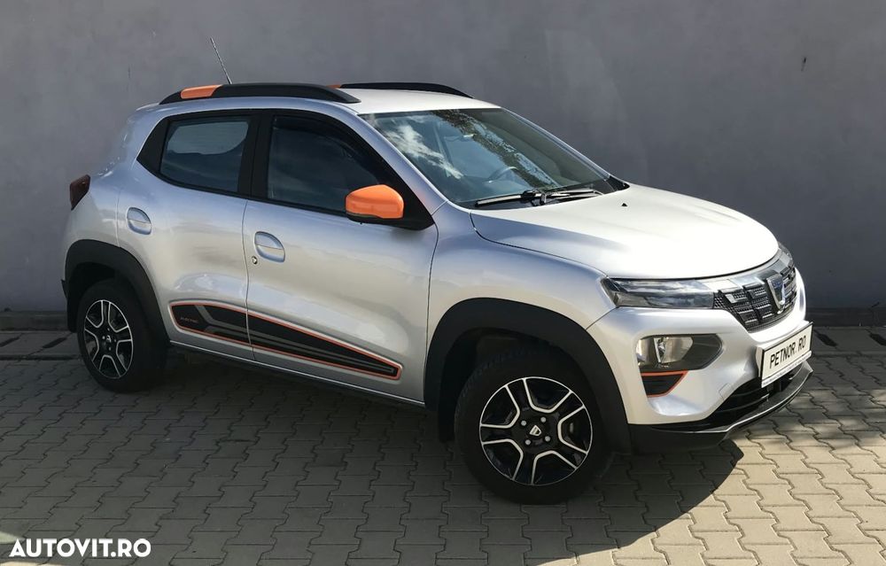 Dacia Spring Expression - 3