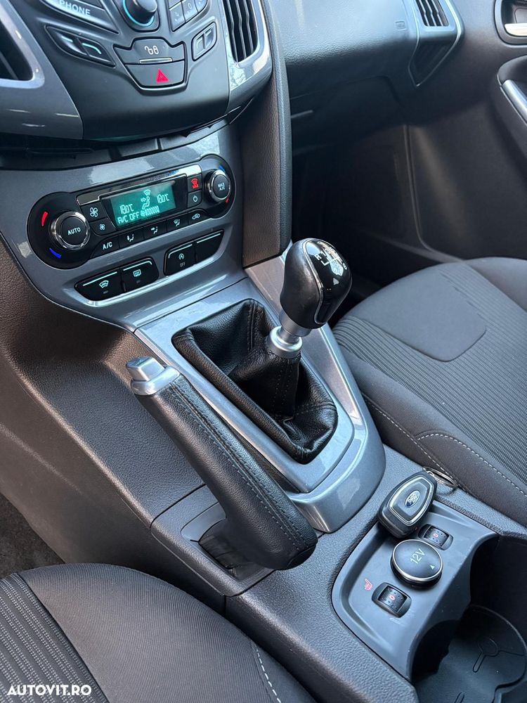 Ford Focus 1.0 EcoBoost Start Stop Titanium - 25