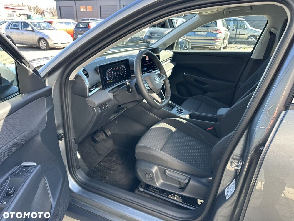 Volkswagen T-Roc - 28