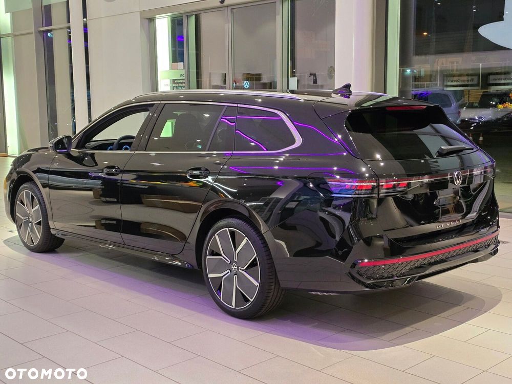 Volkswagen Passat 2.0 TDI SCR R-Line Plus DSG - 9