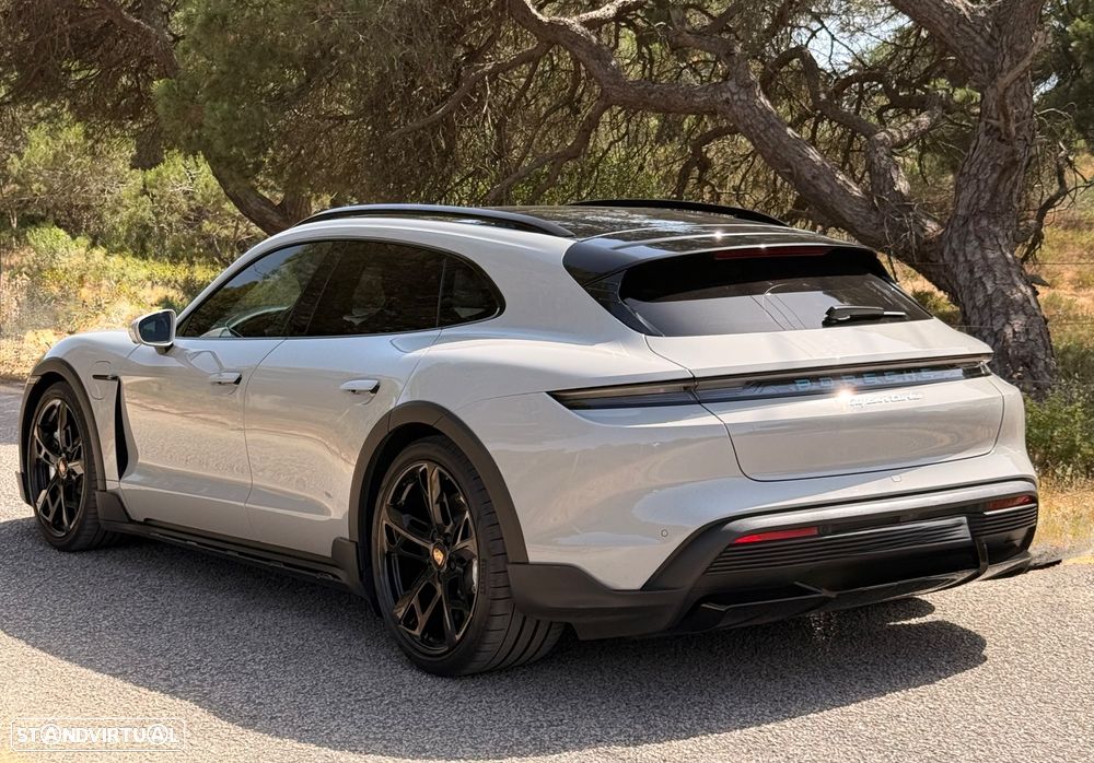Porsche Taycan Cross Turismo Turbo - 7