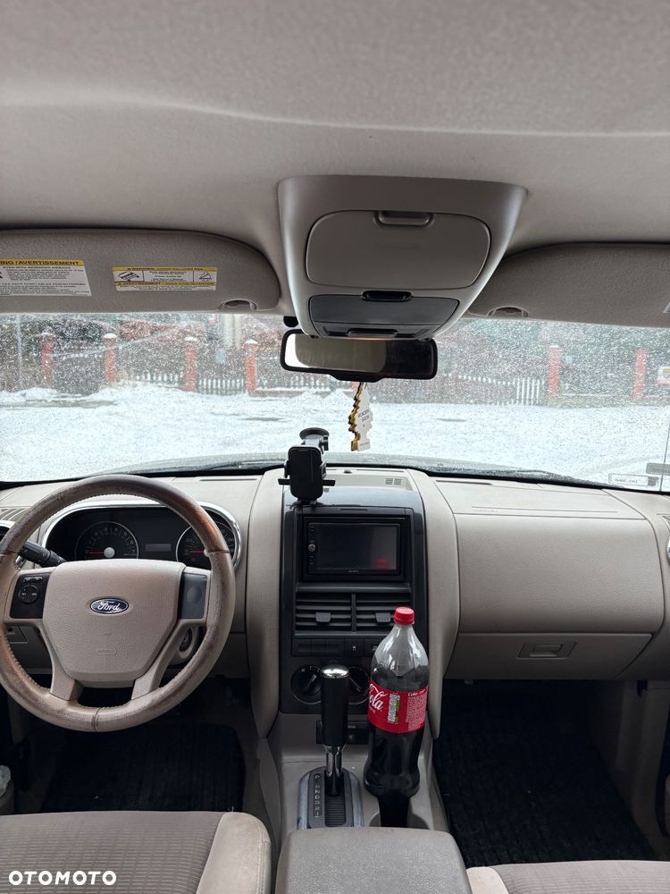 Ford Explorer 4.0 AWD - 6