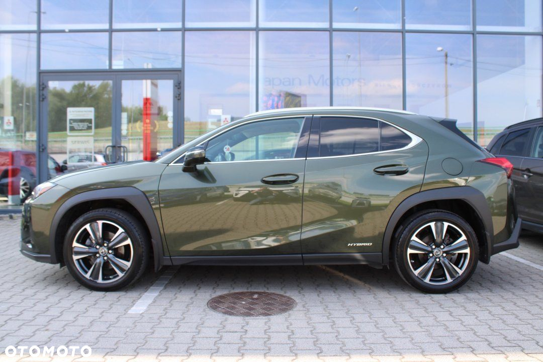 Lexus UX - 8