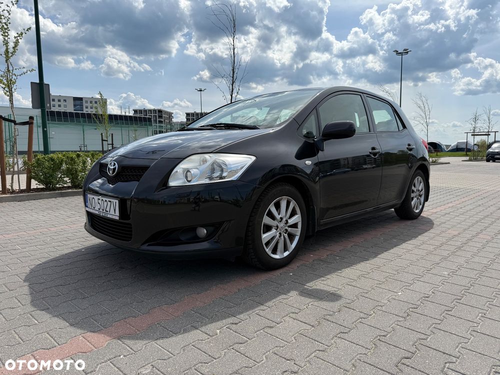 Toyota Auris 1.6 VVT-i Prestige - 1