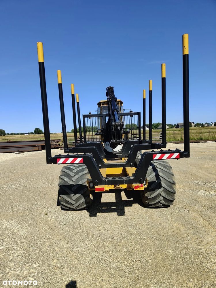 Caterpillar Forwarder - 5